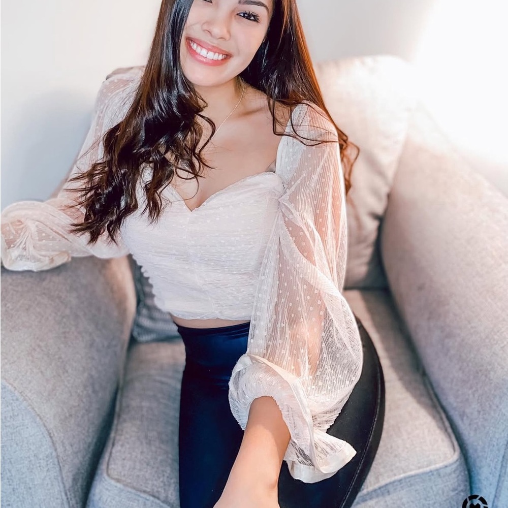 Lulu's Cream Ruched Crop Blouse - Picture 2 of 5